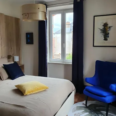 L'ambroisine Apartment *